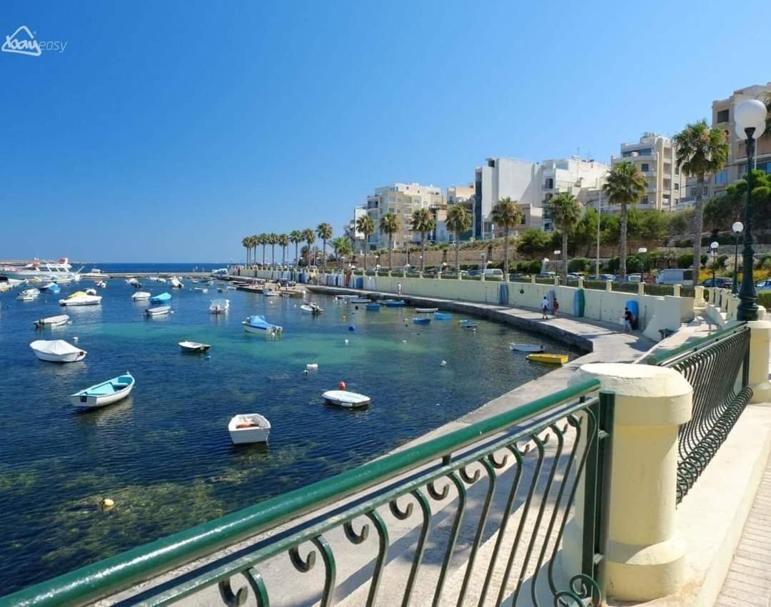 110 Sq.M. Stunning Penthouse With Large Terrace Lägenhet St. Paul's Bay Exteriör bild