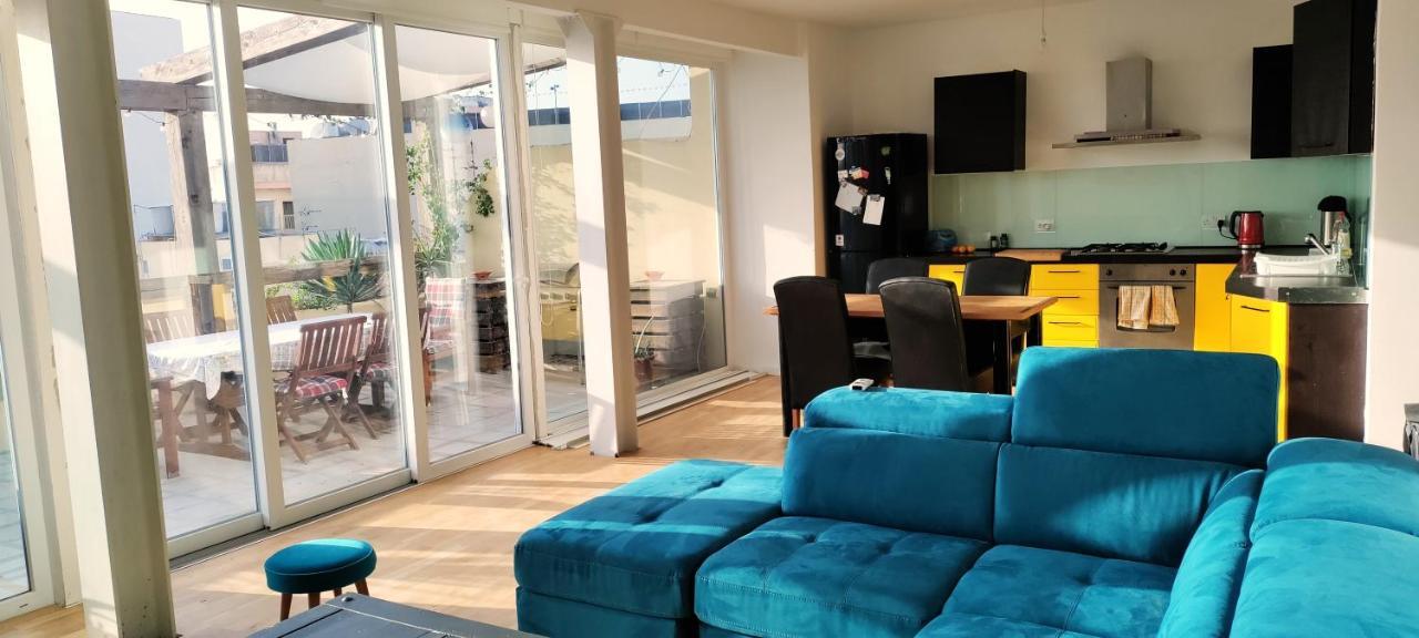 110 Sq.M. Stunning Penthouse With Large Terrace Lägenhet St. Paul's Bay Exteriör bild